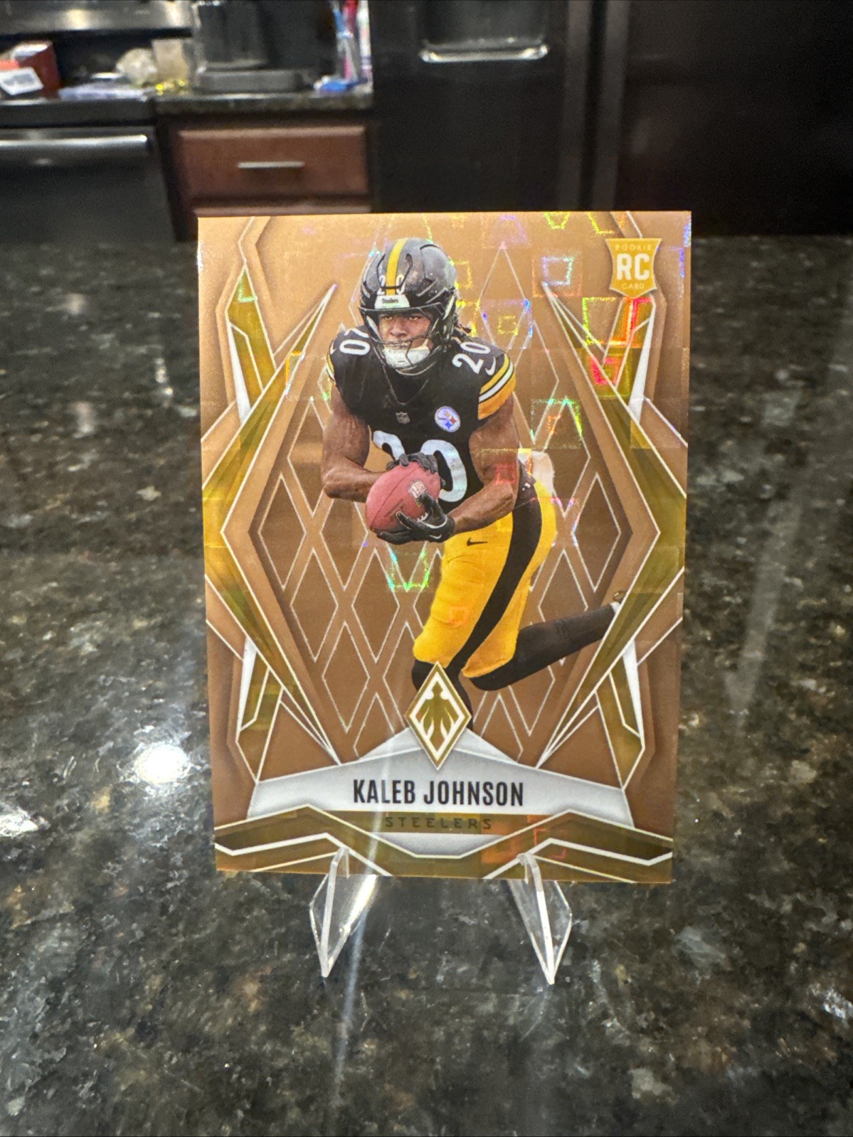 2025 Panini Phoenix - Bronze Pandora Kaleb Johnson #182 34/125 (RC)