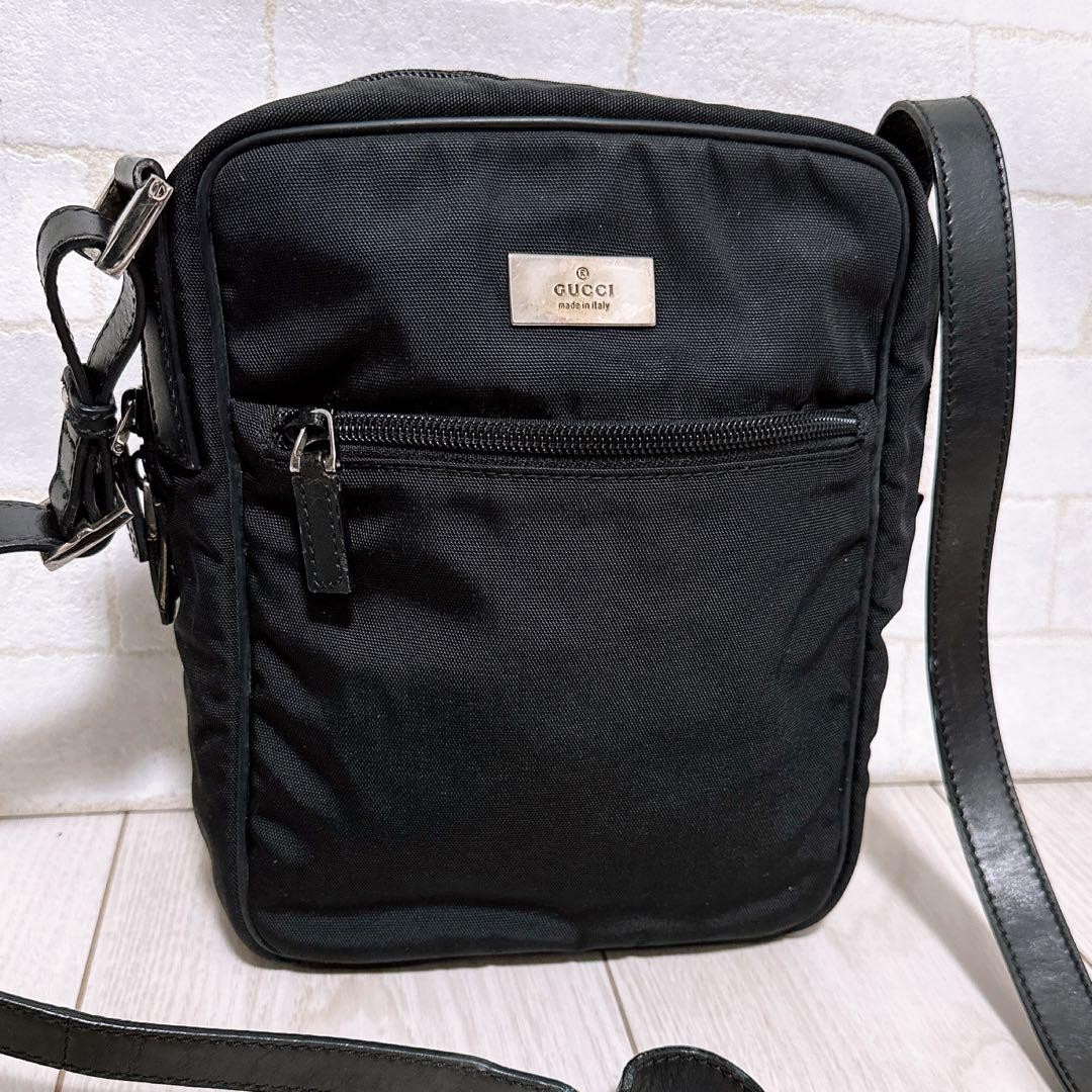 GUCCI Shoulder Bag  DDU