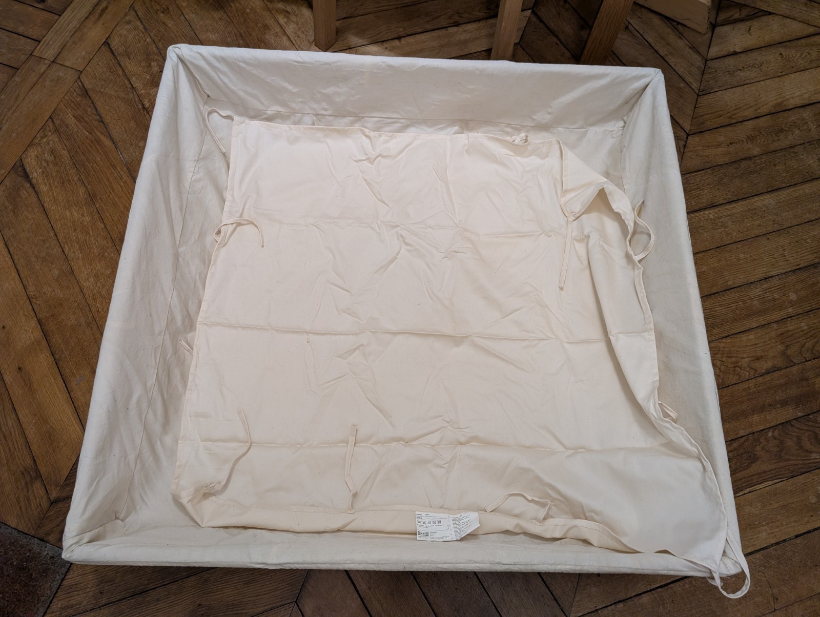 Boîte de rangement sous lit Degernes grand volume en plastique blanc avec roulettes