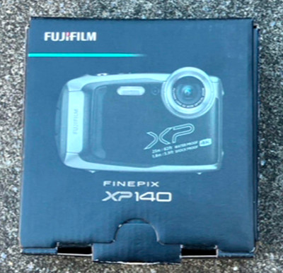 FUJIFILM FinePix XP140 wasserdichte Kompakt-Digitalkamera Dunkelsilber Neu