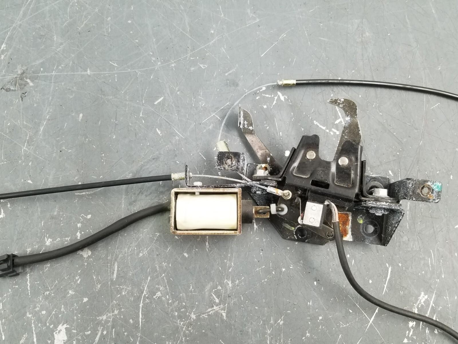 2007 Ferrari F430 Front Trunk Hood Lid Latch Release / Emergency Handle #1338 L2