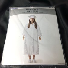 CHILD GRADUATION CAP AND GOWN WHITE ONE SIZE AGE 11/12