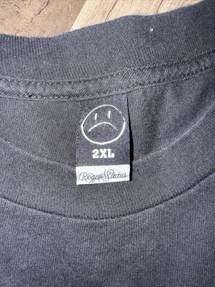 Camiseta Rouge Status AWOL Negra XXL 24x31 Foto 3 de 3