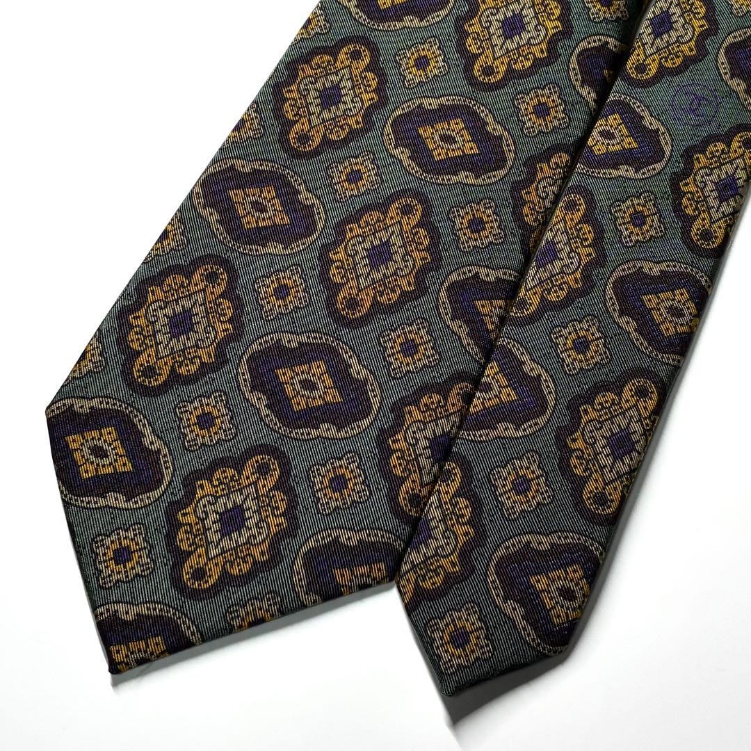 Chanel Tie Arabesque Pattern - image 4