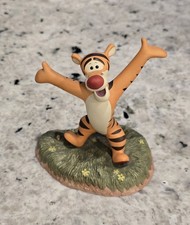 Disney Pooh & Friends Tigger Figurine Congrat...