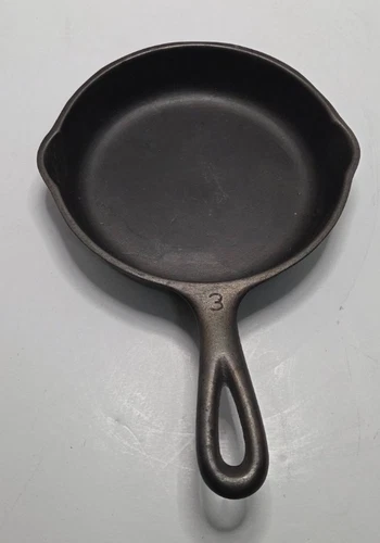 Vintage Cast Iron Wagner Ware #3 Skillet