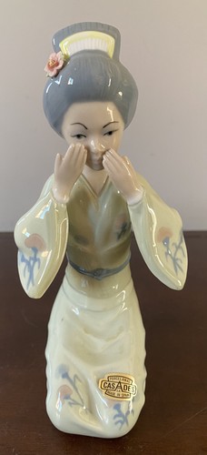 Casades Spanish Porcelain Figurine - See no evil Geisha