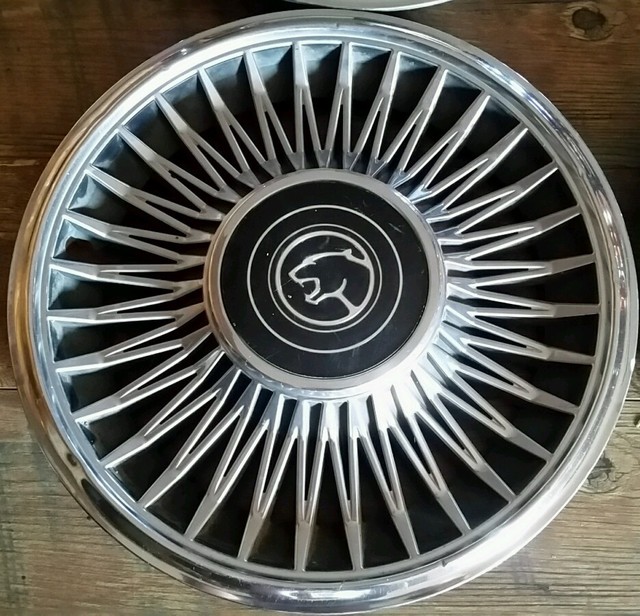☆Set of 4 OEM 198082 Mercury Cougar RWD 14" "Starburst" Hubcaps Wheel