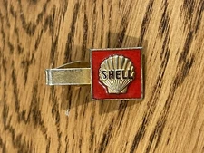 VINTAGE Shell Oil Gasoline Automobiles Cars Enamel & Brass 3-D Tie Clip