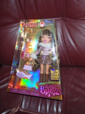 ALWAYZ BRATZ YASMIN PASSION FOR FASHION DOLL W/ Accessories NEW