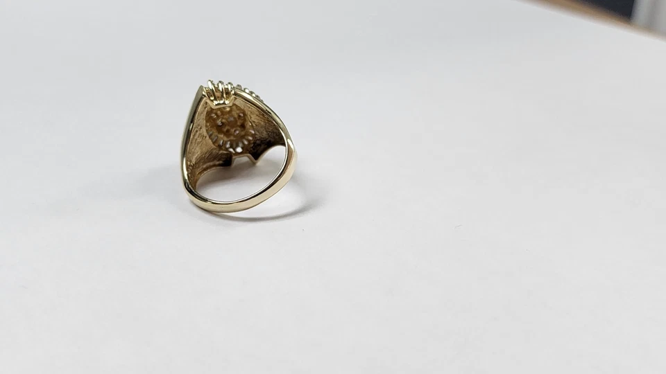 0.75 克拉圆形和长方形钻石镶嵌戒指 14k 黄金 sIze 8 立即行动!! — 第 2/4 张图片