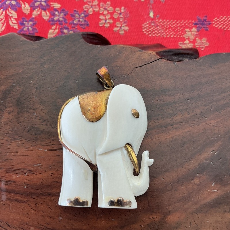 White Elephant Charm Pendant, Gold-Tone Accents, Animals & Insects Theme
