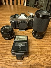 Canon AE-1 Program 35mm SLR Film Camera w/ FD 50mm f/1.8 Lens  Case/ Extra Lens