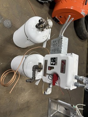 Kidde Kitchen Fire Suppression System WHDR400M 2 4 Gal Tanks XV Control Unit