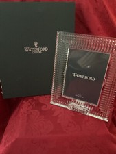 NIB FLAWLESS Stunning WATERFORD Crystal LISMORE DIAMOND 5x7 PHOTO PICTURE FRAME