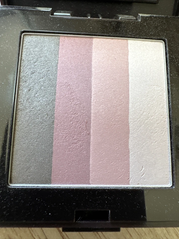 Sombra de ojos Laura Mercier Eye Evolution of Color cuádruple en ROSA LLUVIA ~ Rara Foto 3 de 4