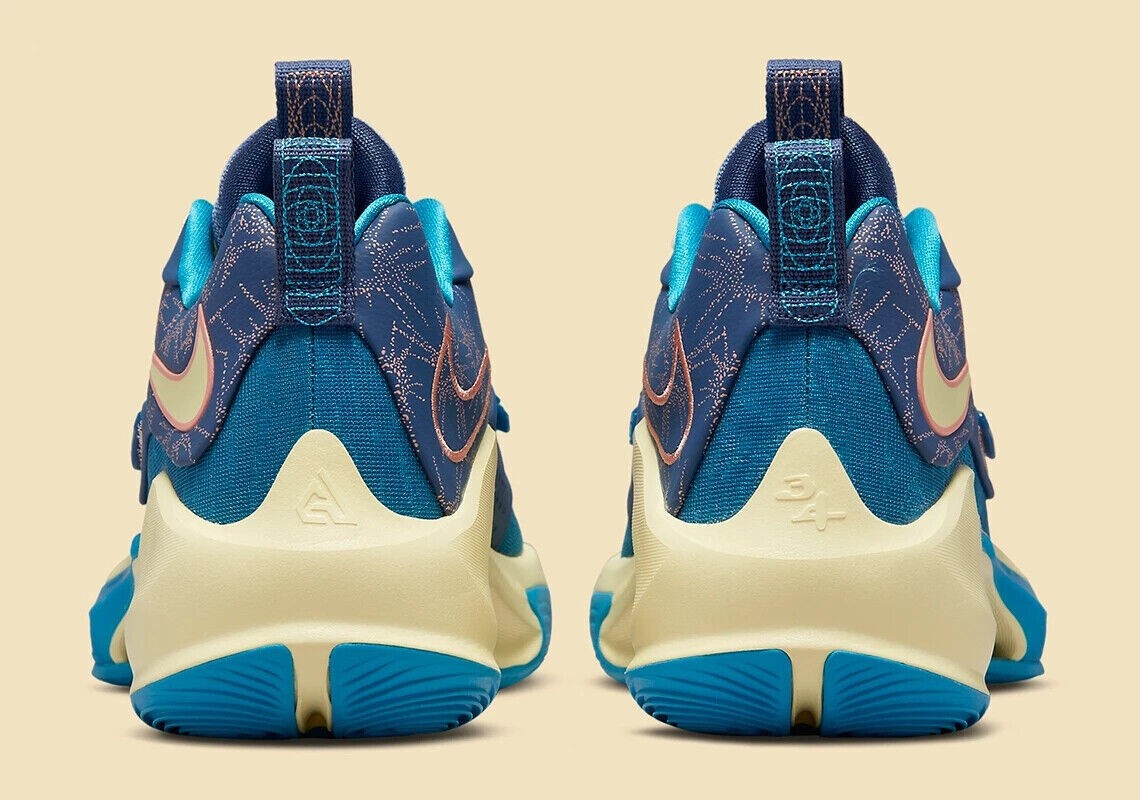 Nike Zoom Freak 3 NRG Men Size 9.5 Giannis Blue Citron  display picture 1