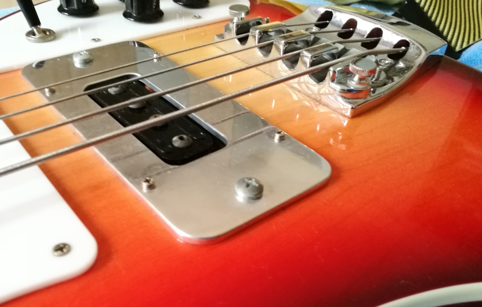 RICKENBACKER 4003 / 4001 PICKUP RING BRIDGE PLACCA COPRI PICKUP COVER