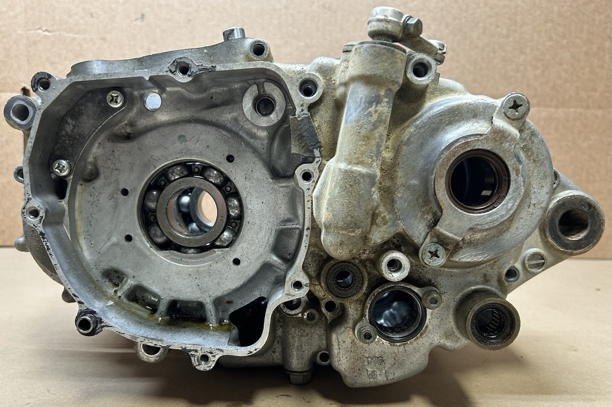 03-08 Suzuki LTZ400 Left Right Engine Cases Crankcase Crank Case