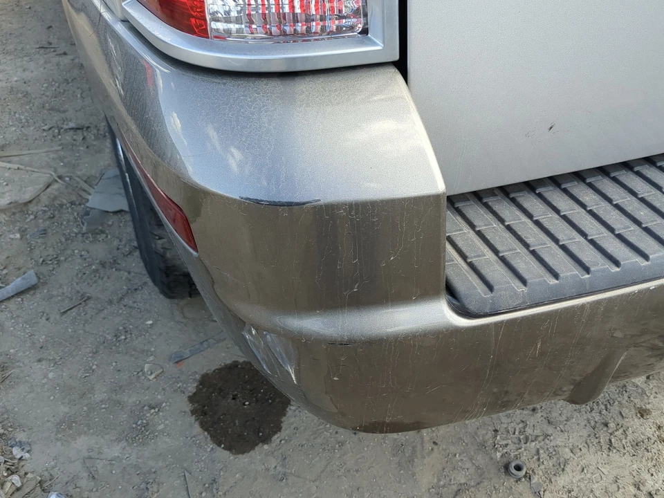 2002-2005 Mercury Mountaineer Rear Bumper Assembly Oem JTEUH Foto 4 de 4