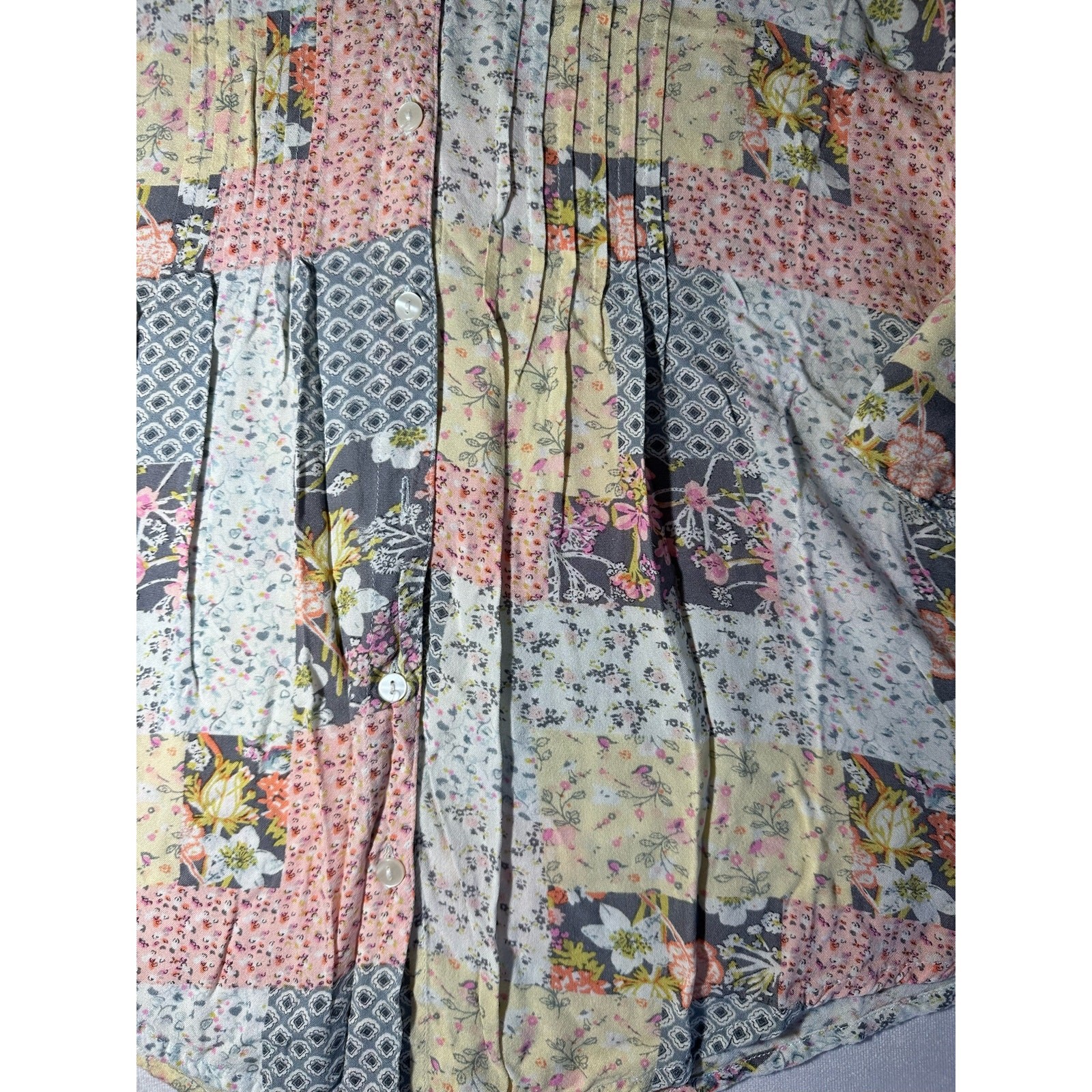 La Cera Button Down Blouse Size Medium - image 4