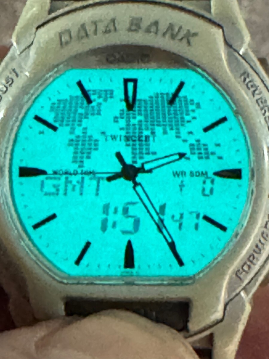Vintage Casio ABX-23 m2358 Data Bank World Time Japan WR100 Wrist