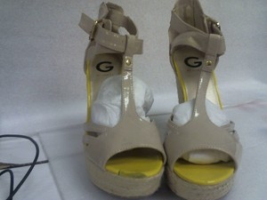 guess nude wedges