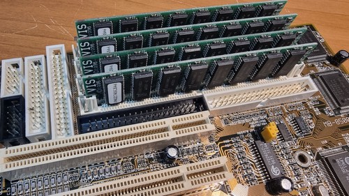 Biostar MB-8500TVX-A rev 2.1 - Pentium 133 Mhz - 128MB EDO - 第 3/12 張圖片