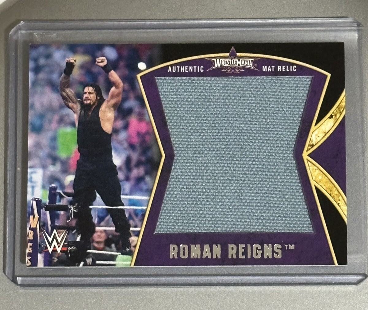 ロマンレインズ　サイン&レリックカード　44/50 TOPPS WWE ロマンレインズ サイン&レリックカード 44/50 TOPPS WWE ロマン