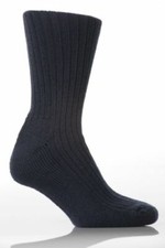 ** CHAUSSETTES NOIRES  50% LAINE  P. 39-41   -  NEUVES  **