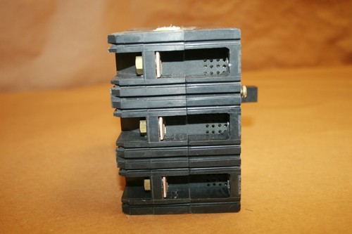 SQUARE D 7Amp FHP3600712 600V 3Pole Mag-Gard Trip Circuit Breaker - Picture 7 of 7