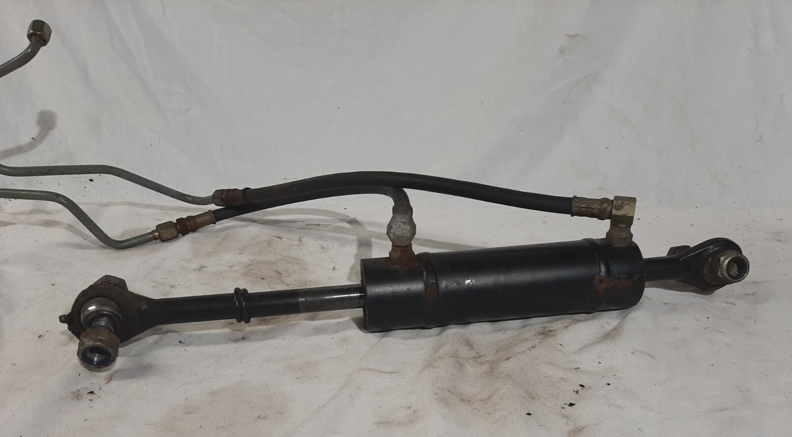 John Deere 318 Steering Cylinder and Hoses, AM39310 AM39190 AM107101 AM102882 eBay
