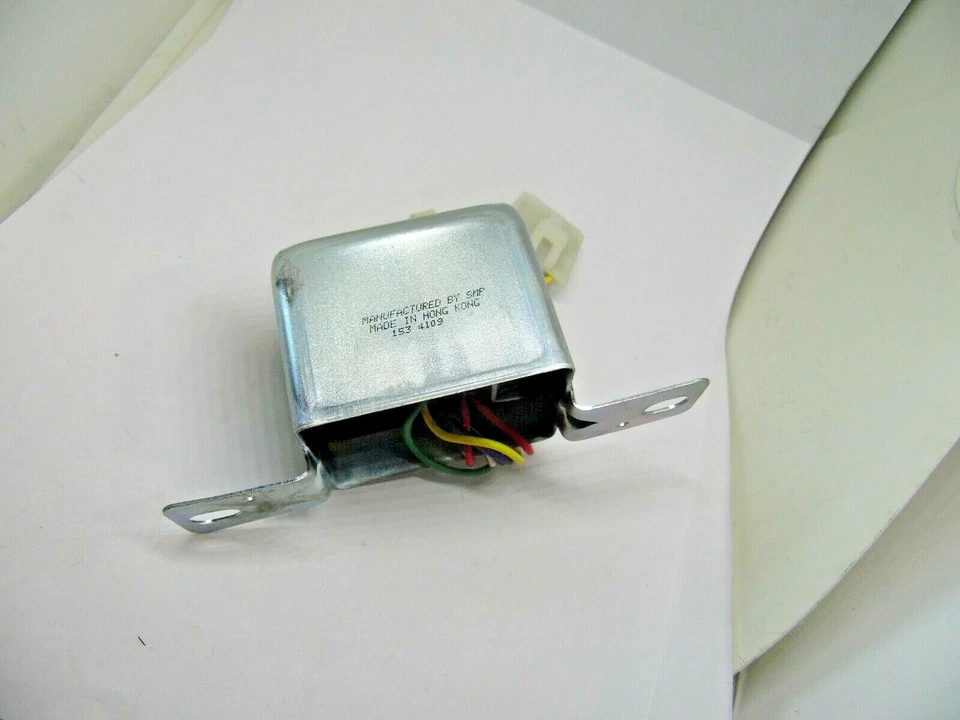 Regulador de voltaje estándar VR153 NUEVO VINTAGE Foto 3 de 4