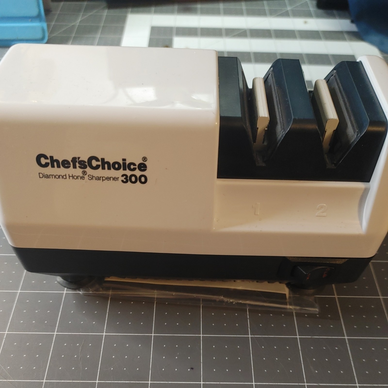 Chef's Choice Diamond Hone Knife Sharpener Model 300