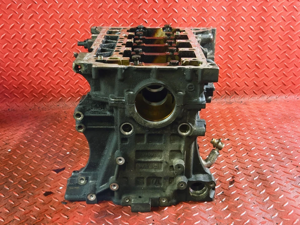 Bloque de cilindros de motor BONITA FORMA 2012-2018 BMW 528i 328i x1 x3 2.0 7587604 Foto 3 de 4