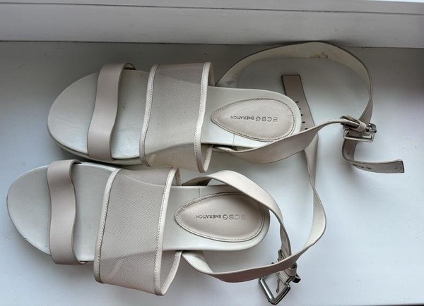 Women BCBGeneration Heels Beige 36.5