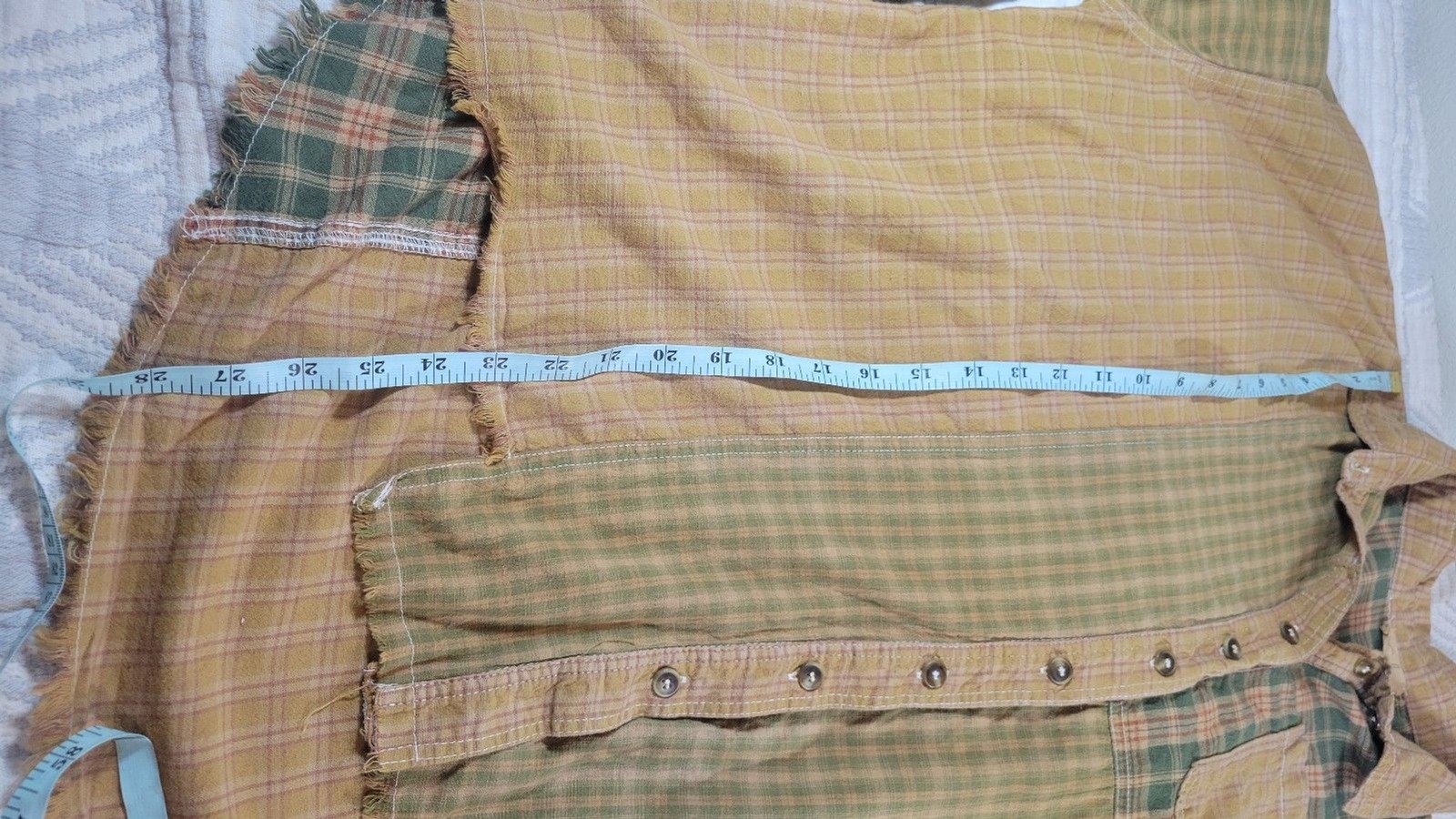 Easel Plaid Patchwork Distressed Hem Flannel Shir… - image 9