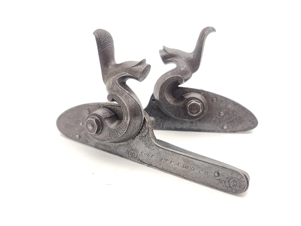 Antiguo par de placas de bloqueo lateral de escopeta Colt Hammer grabadas a juego de 1878 Foto 2 de 4
