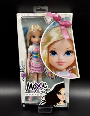 Moxie Girlz Be True Be You Avery Doll With Silly Sock Monkey Friend NRFB Read