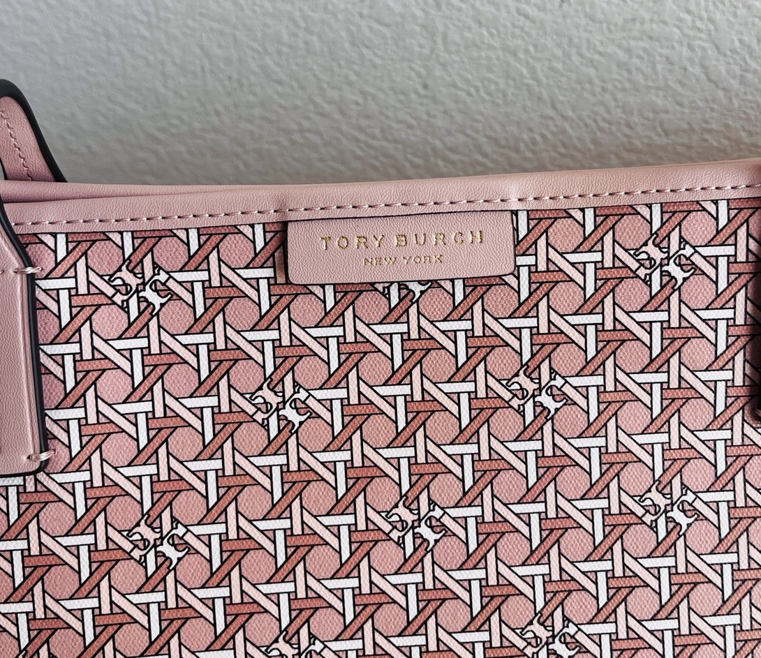 NWT Tory Burch Ever-Ready Tote Pink Logo Zip Closure Winter Peach