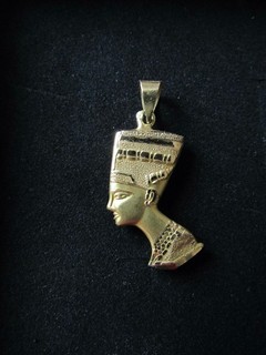 pendentif néfertiti or 18 carats env 2 90 g neuf