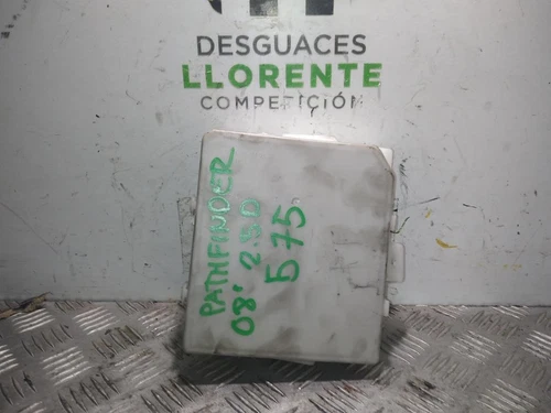 284B6EB30C Caja Reles/Fusibles para NISSAN PATHFINDER (R51) 2.5 dCi LE 2 225890 - Imagen 1 de 3