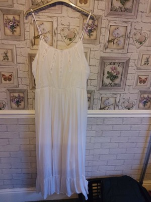 white maxi dress size 24