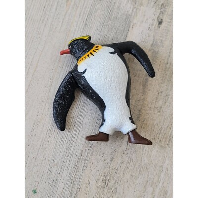 Surf's Up 2007 McDonald's tank Evans penguin toy figure | eBay