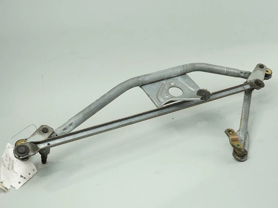 2004 - 2012 Chevrolet Colorado Windshield Window Linkage Transmission Front - Image 2 of 4