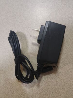 EADS Airbus Cassidian THR9 THR8 THR880 charger