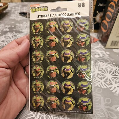 Teenage Mutant Ninja Turtles Sticker Set 96 Stickers NEW