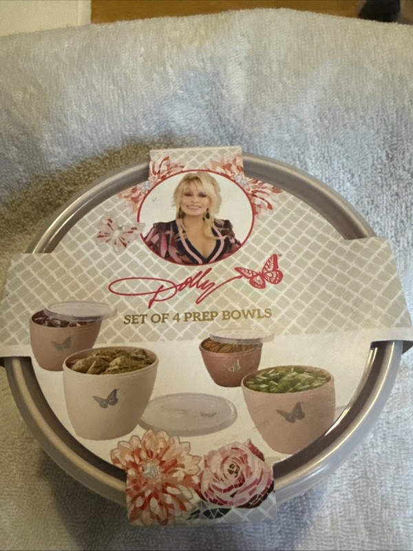 Dolly Parton Set Of 4 Prep Bowls 