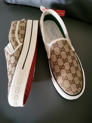 895$ Gucci mens beige canvas slip on/ shoes with GG logo prints sz: US 8.5/41 EU