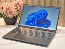 Dell Latitude 3520 15.6" i5-1135G7 2.4GHz 8GB RAM 256GB SSD (Windows 11 Pro)